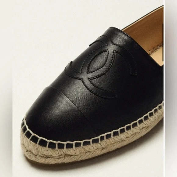 Authentic CHANEL Lambskin CC Espadrilles - Picture 2 of 10